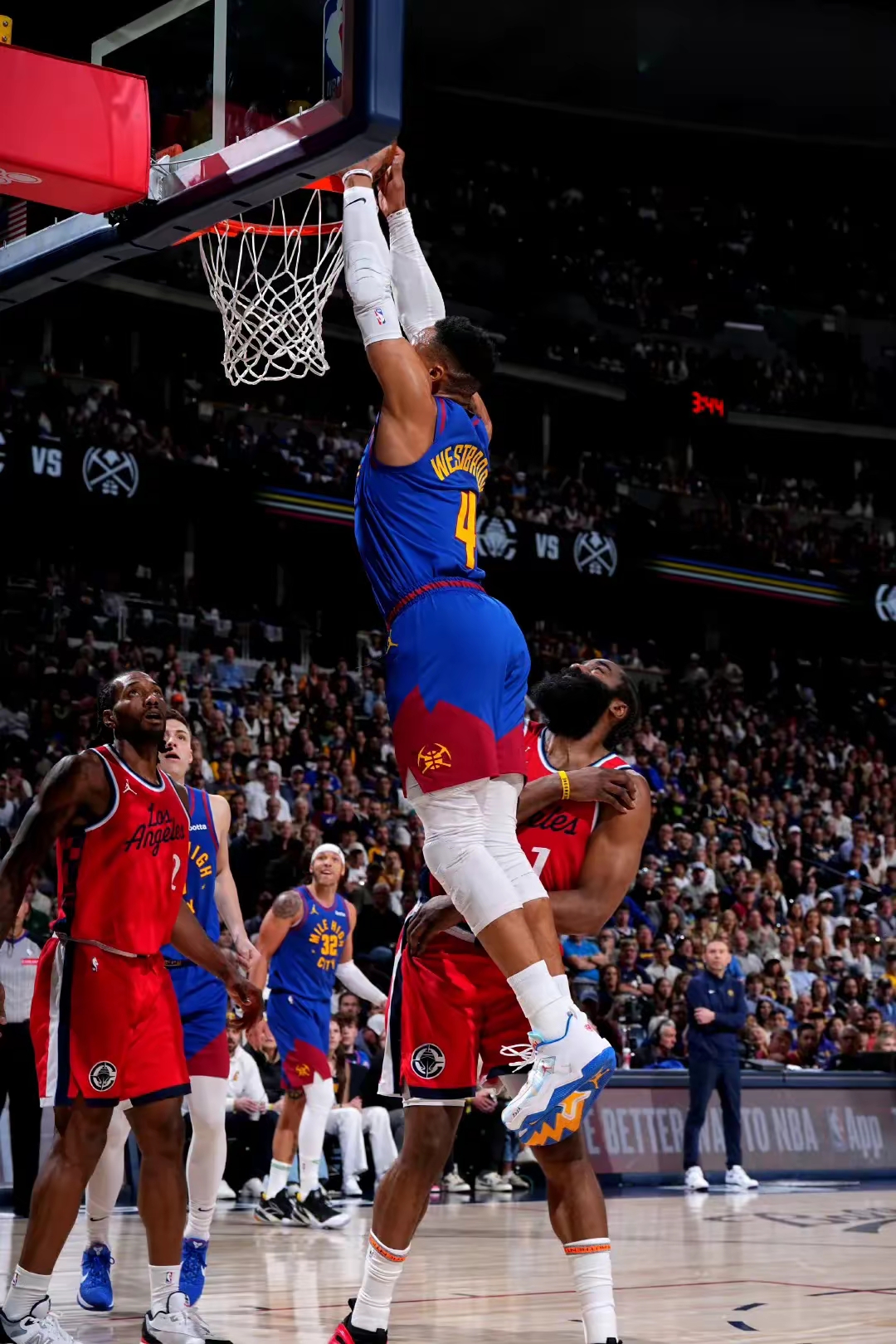 快船鏖战骑士，字母哥关键制胜